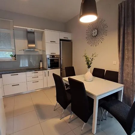 Fantastic House * Podstrana