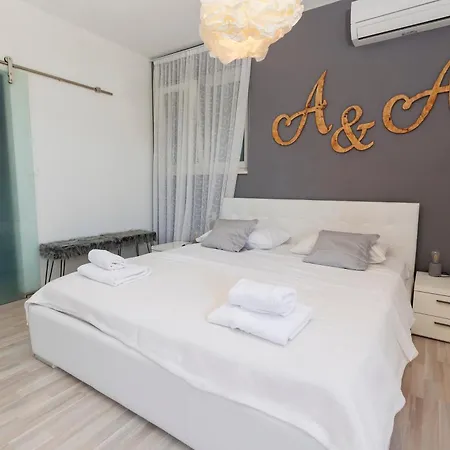 Fantastic House Podstrana