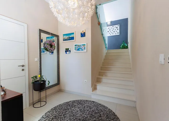 Fantastic House Villa *