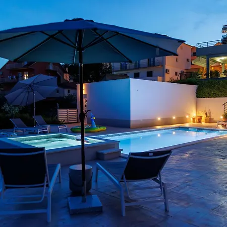 Fantastic House Podstrana
